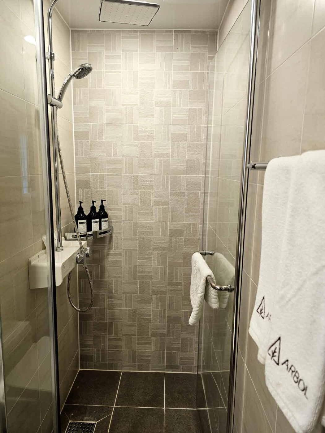 Raviens라비앙즈 Hotell Busan Eksteriør bilde